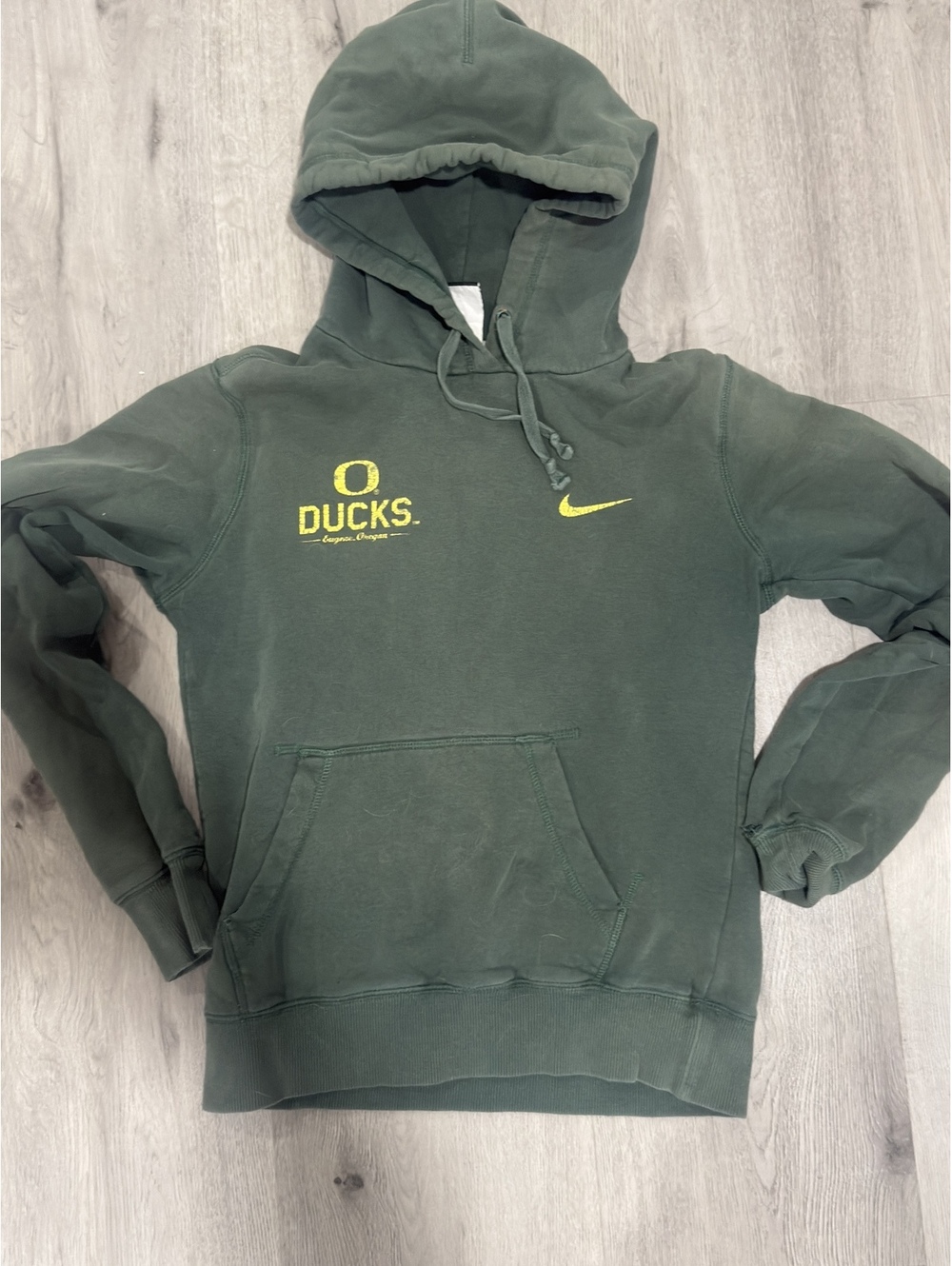 Nike Men's Hoodie Oregon Ducks Graphic Pullover Dark Green Small